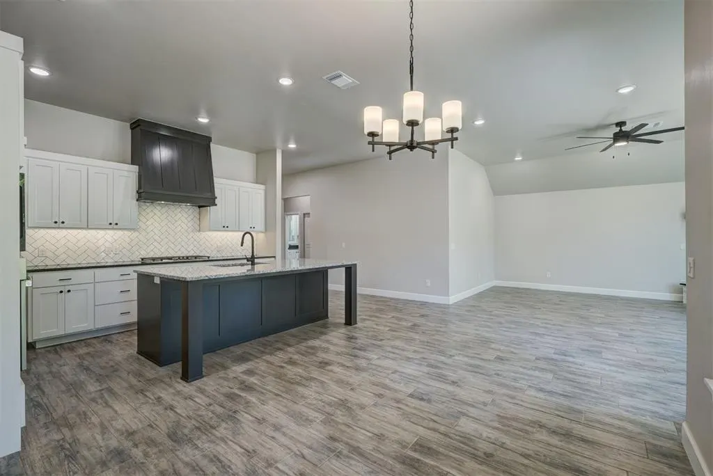 Photo 10 — 3014 Hollow Crest Lane, Norman, OK 73071