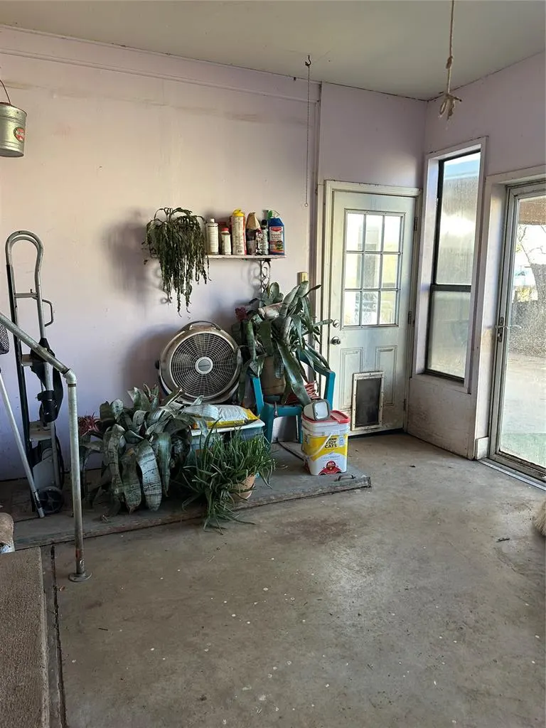 Photo 21 — 302 Fourth Street, Maysville, OK 73057
