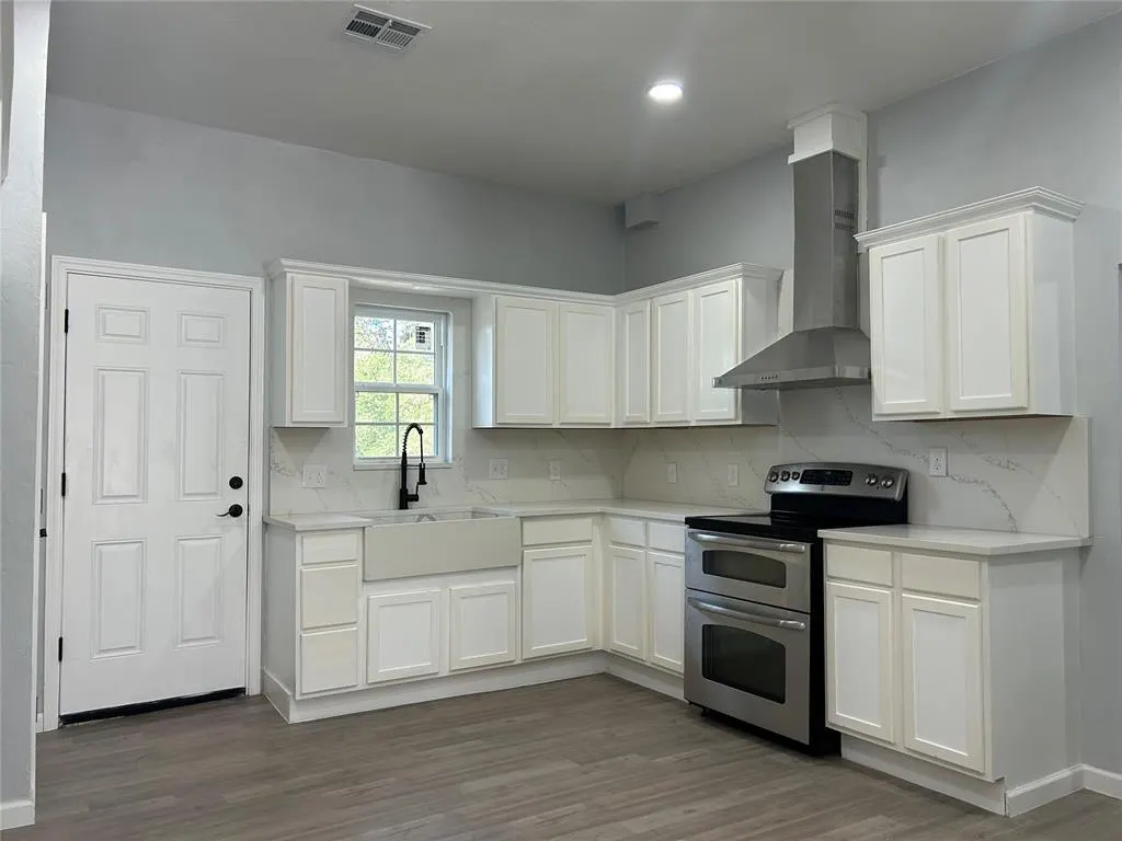 Photo 14 — 304 N Tucker Avenue, Shawnee, OK 74801