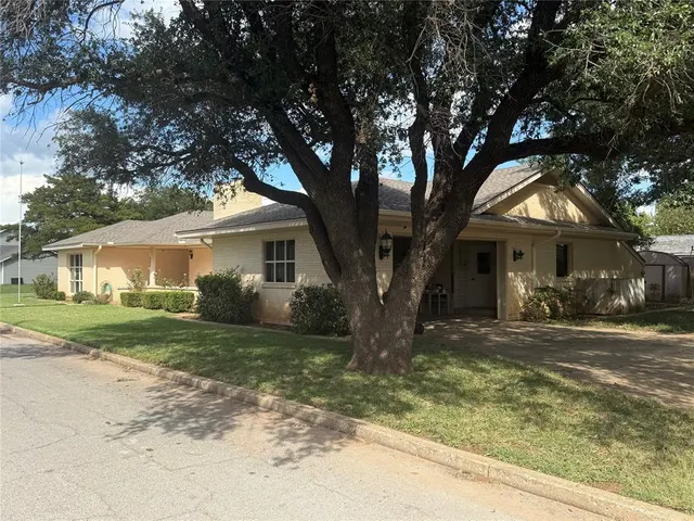 Photo 6 — 905 SW 8th Street, Anadarko, OK 73005