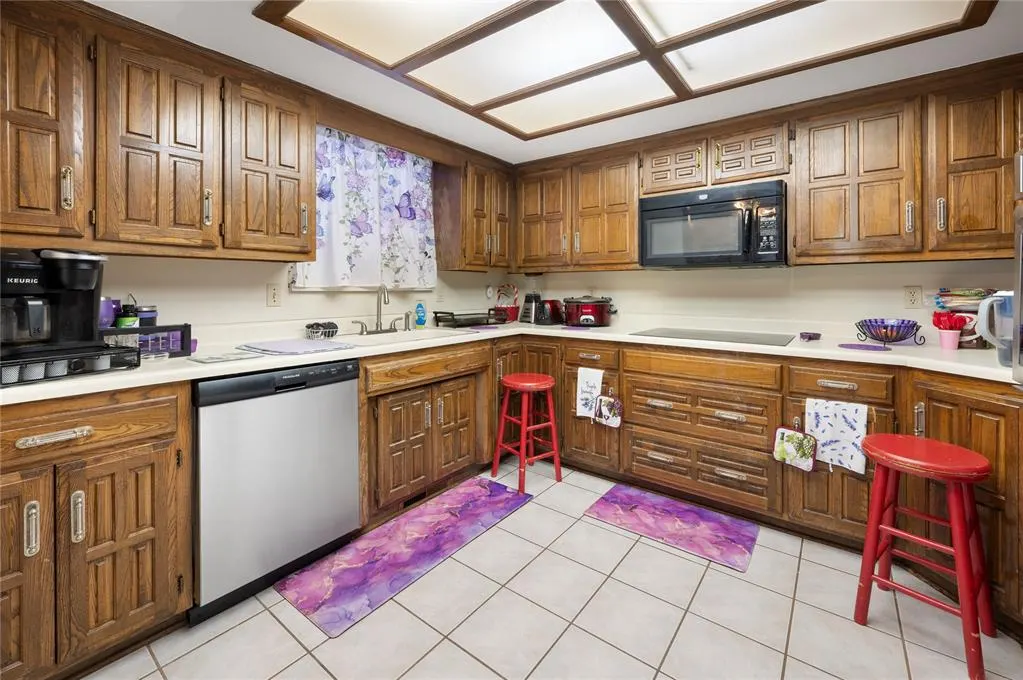 Photo 31 — 9606 Berkley Court, Oklahoma City, OK 73162