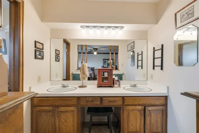 Photo 6 — 2525 SW 93rd Street, Oklahoma City, OK 73159