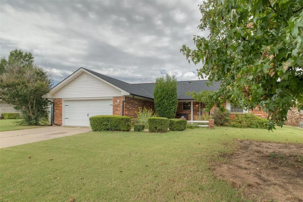 Photo 36 — 2525 SW 93rd Street, Oklahoma City, OK 73159