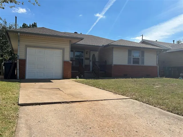 Photo 3 — 3208 N Warren Avenue, Oklahoma City, OK 73112