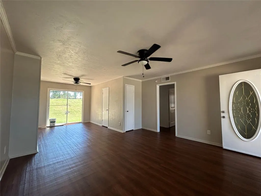 Photo 7 — 3208 N Warren Avenue, Oklahoma City, OK 73112