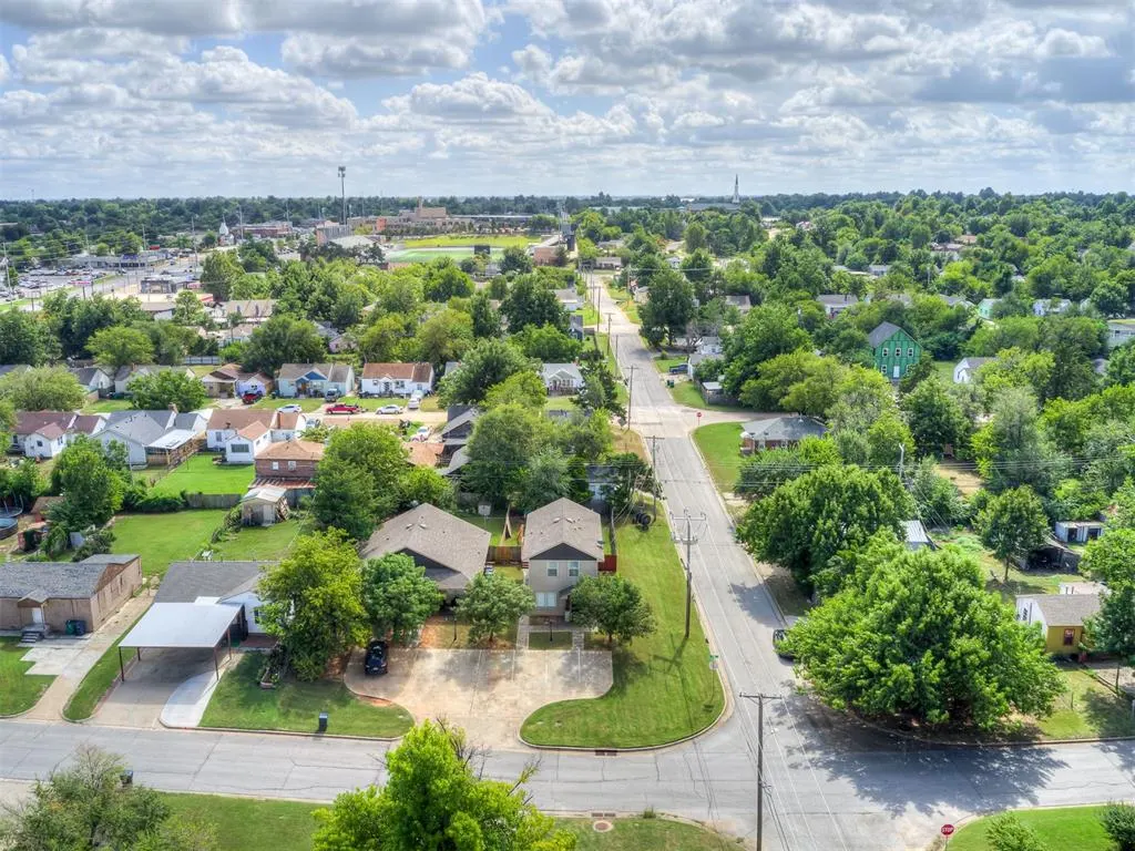 Photo 9 — 2944 NW 30th Street, Oklahoma City, OK 73112