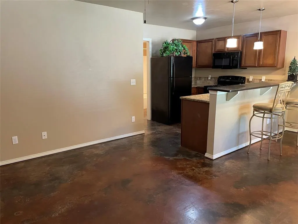 Photo 6 — 2940 NW 30th Street, Oklahoma City, OK 73112