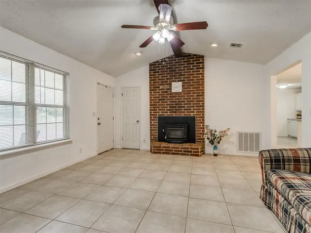Photo 7 — 17091 Winding Creek Drive, Newalla, OK 74857
