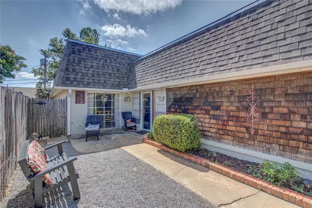 Photo 4 — 2516 NW 62nd Street 2516 and 2518, Oklahoma City, OK 73112