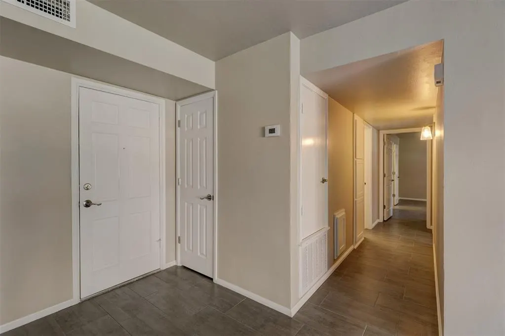 Photo 8 — 2525 NW 62nd Street 103, Oklahoma City, OK 73112