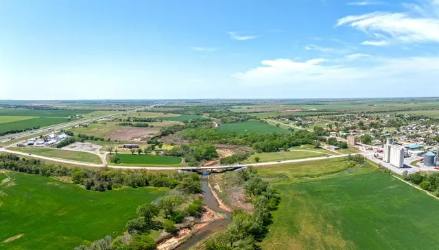 Photo 5 — U.S. Rte 66, Hydro, OK 73048