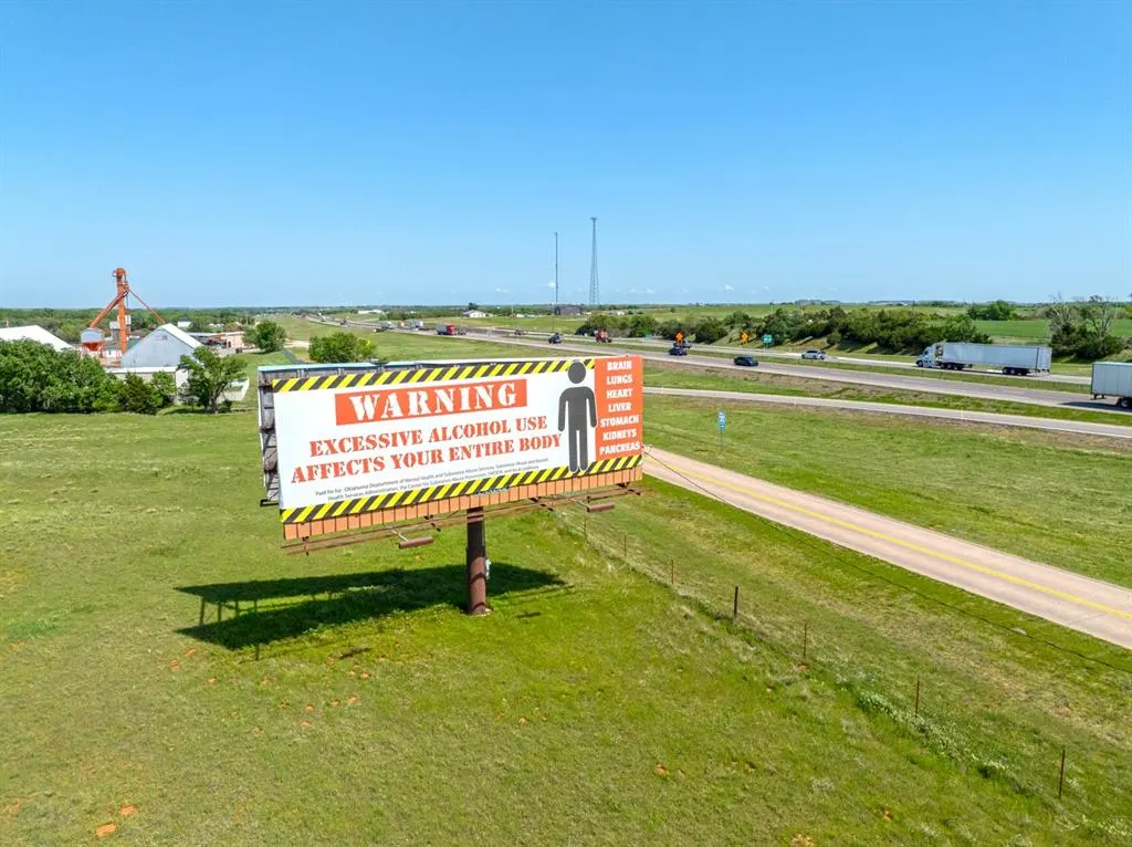 Photo 7 — U.S. Rte 66, Hydro, OK 73048