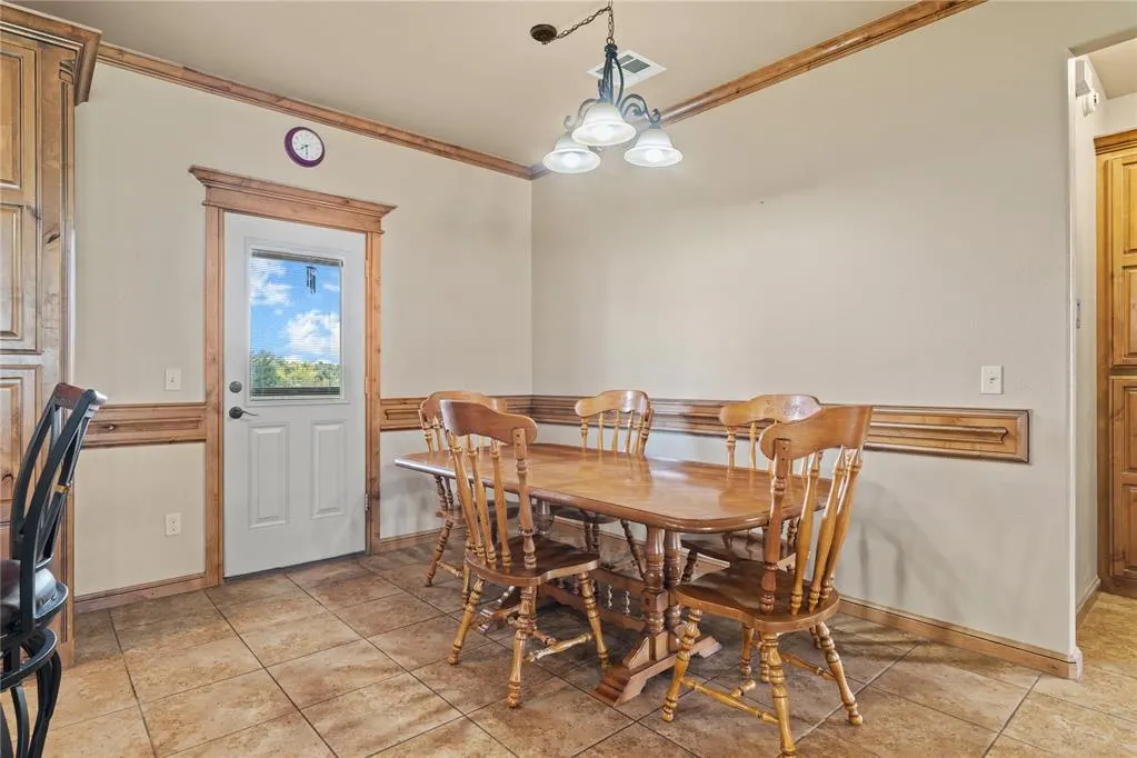 Photo 11 — 979 Sunflower Drive, Tuttle, OK 73089