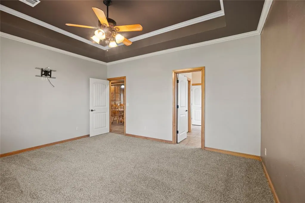 Photo 13 — 979 Sunflower Drive, Tuttle, OK 73089
