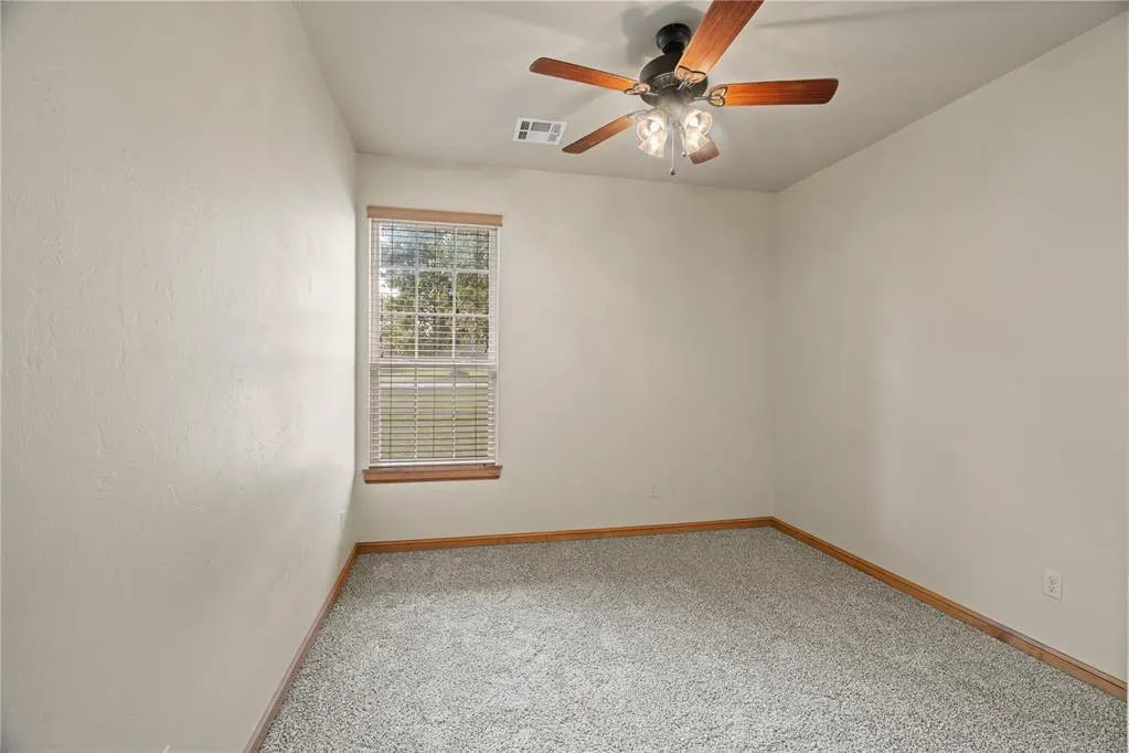 Photo 18 — 979 Sunflower Drive, Tuttle, OK 73089