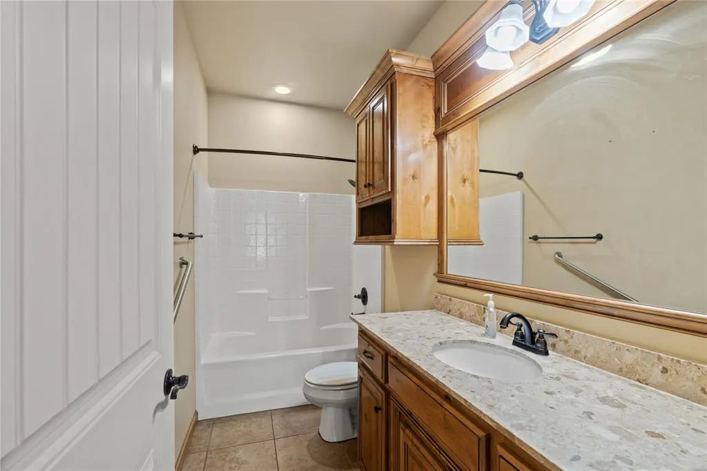Photo 19 — 979 Sunflower Drive, Tuttle, OK 73089