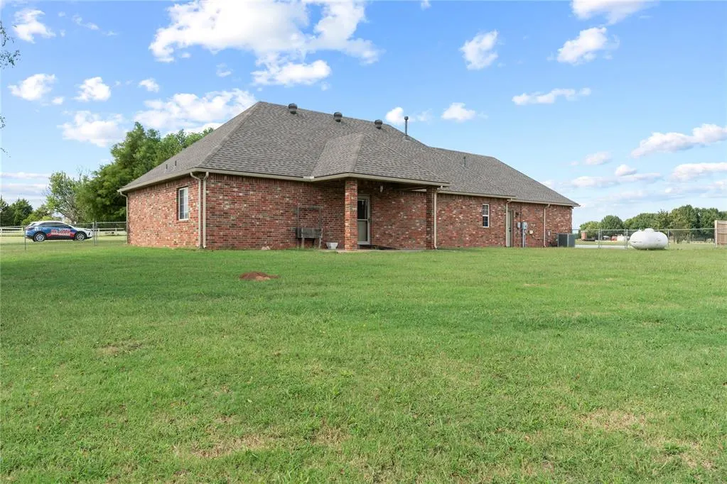 Photo 30 — 979 Sunflower Drive, Tuttle, OK 73089