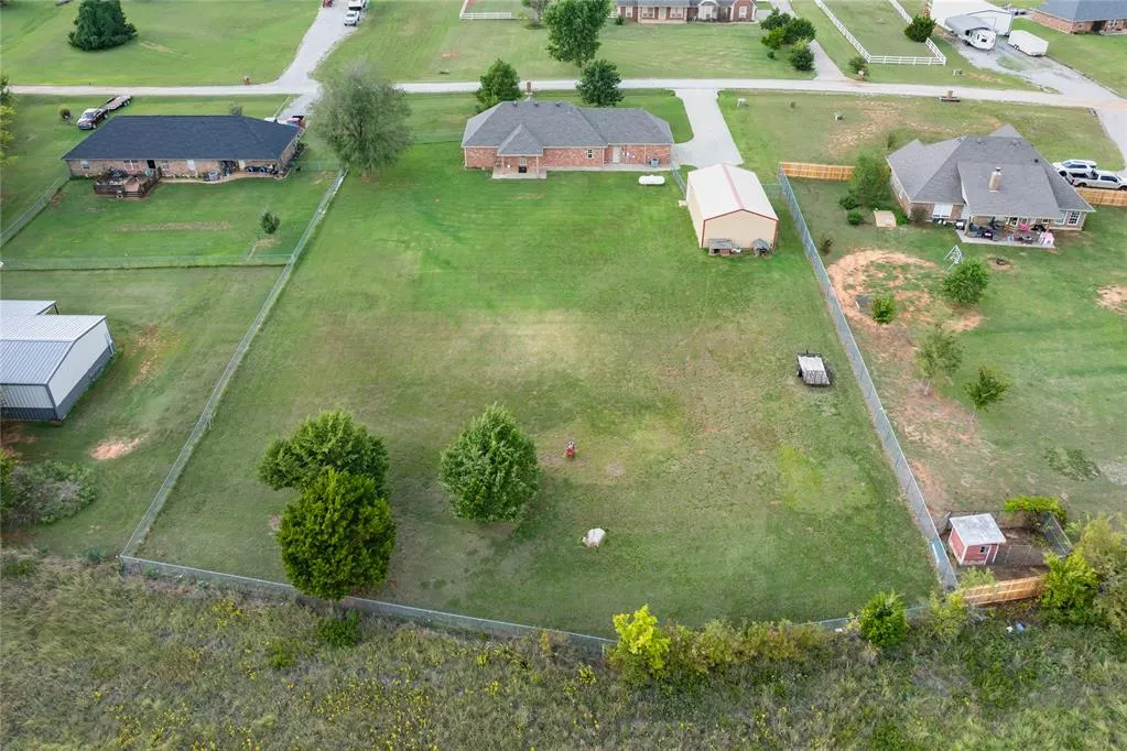 Photo 33 — 979 Sunflower Drive, Tuttle, OK 73089