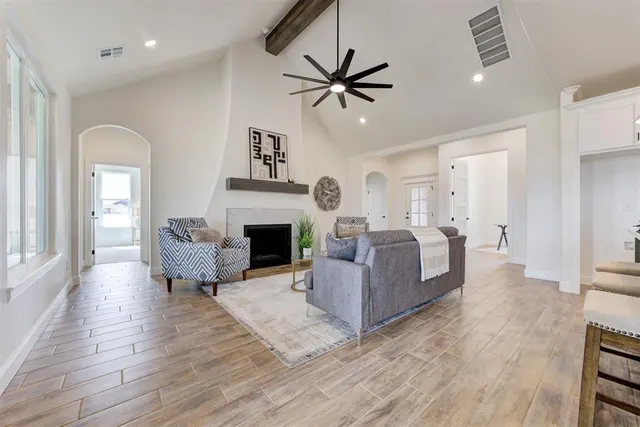 Photo 8 — 6760 Lakeview Court, Cashion, OK 73016