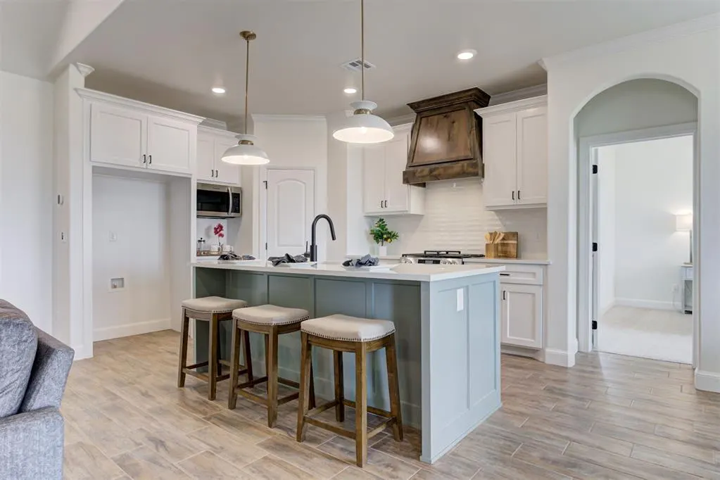Photo 12 — 6760 Lakeview Court, Cashion, OK 73016