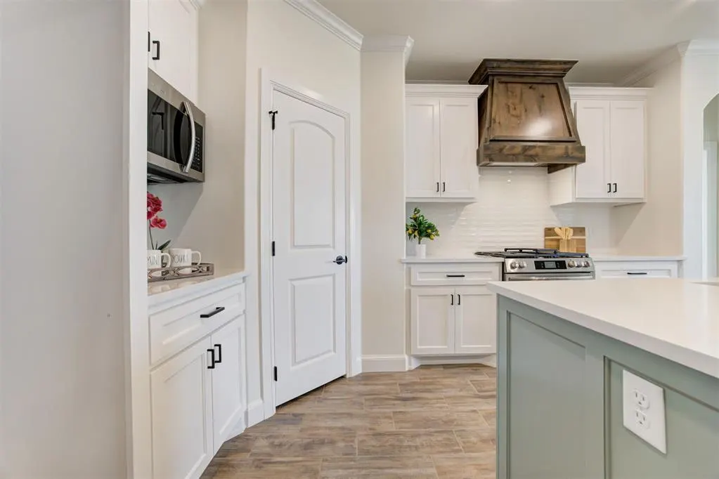 Photo 15 — 6760 Lakeview Court, Cashion, OK 73016