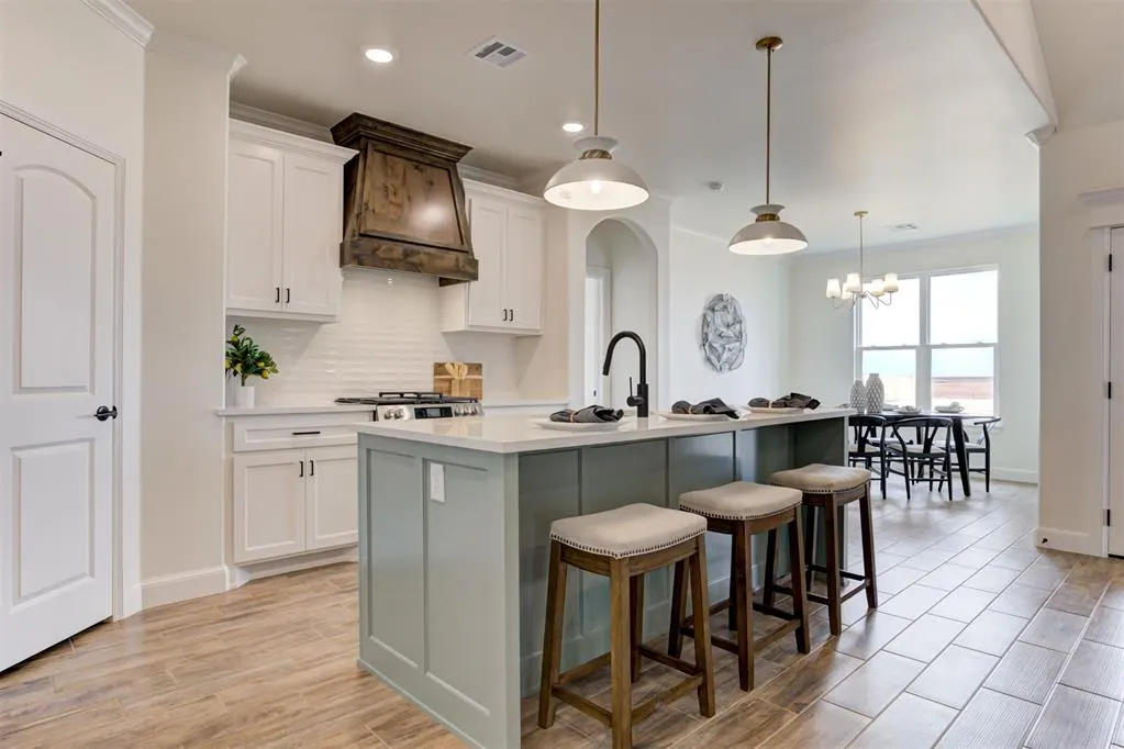 Photo 16 — 6760 Lakeview Court, Cashion, OK 73016
