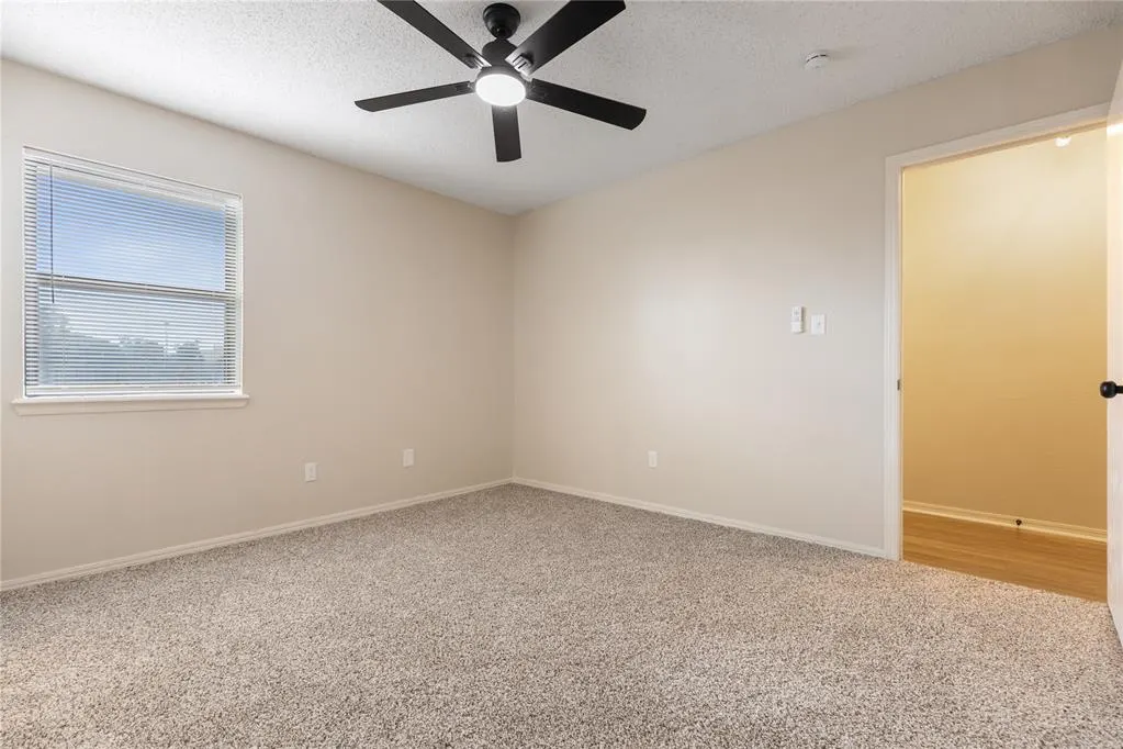 Photo 10 — 622 Peppertree Lane, Midwest City, OK 73110