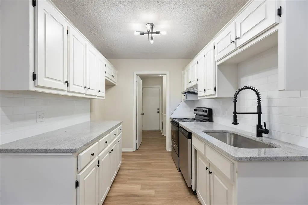 Photo 17 — 622 Peppertree Lane, Midwest City, OK 73110