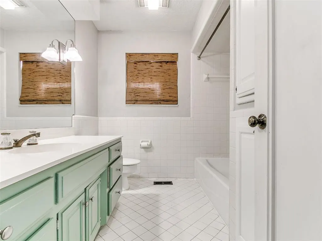 Photo 24 — 10024 Henderson Drive, Oklahoma City, OK 73139
