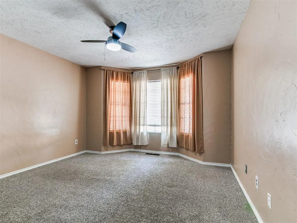 Photo 30 — 10024 Henderson Drive, Oklahoma City, OK 73139
