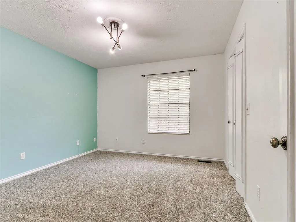 Photo 31 — 10024 Henderson Drive, Oklahoma City, OK 73139