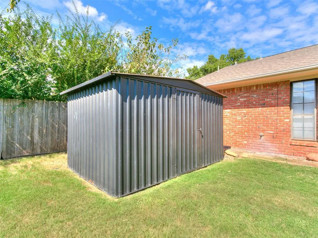 Photo 40 — 10024 Henderson Drive, Oklahoma City, OK 73139