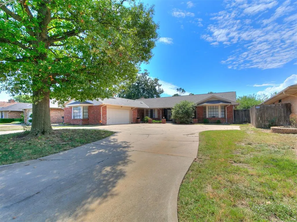 Photo 4 — 10024 Henderson Drive, Oklahoma City, OK 73139