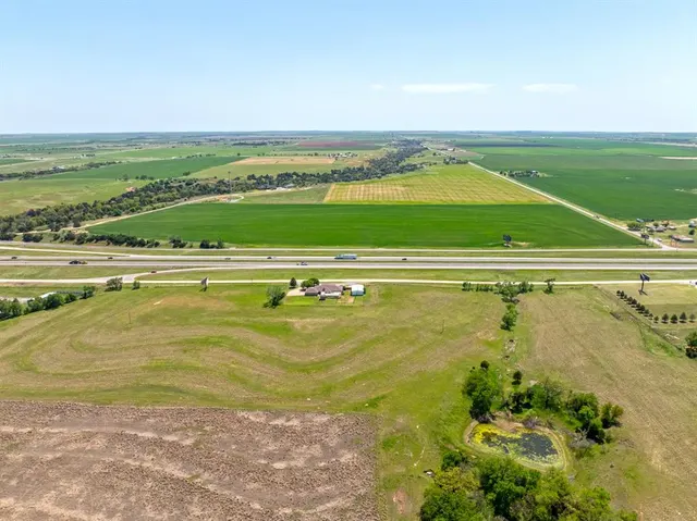 Photo 2 — County Rd 1022, Hydro, OK 73048