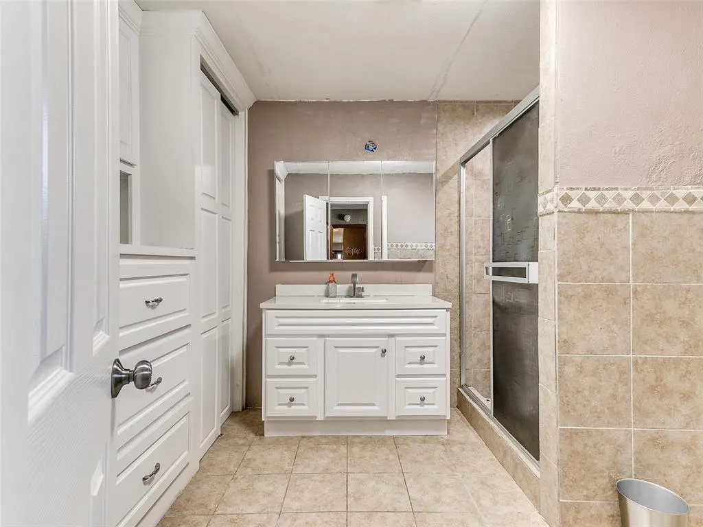 Photo 6 — 1628 NW 8th Street, Oklahoma City, OK 73106