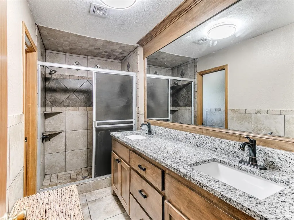 Photo 8 — 1628 NW 8th Street, Oklahoma City, OK 73106