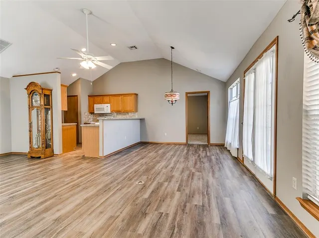 Photo 3 — 6429 Masons Drive, Oklahoma City, OK 73142