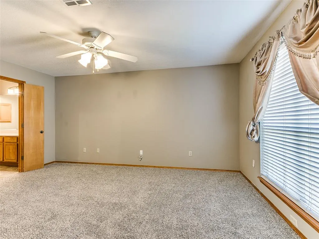 Photo 10 — 6429 Masons Drive, Oklahoma City, OK 73142