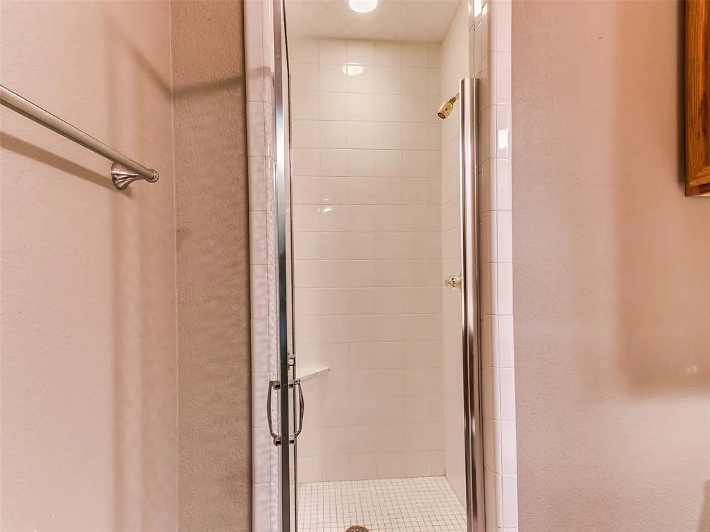 Photo 22 — 6429 Masons Drive, Oklahoma City, OK 73142