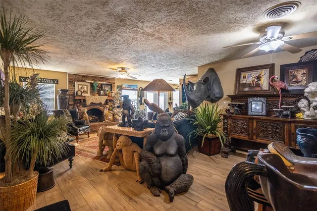 Photo 5 — 3 Peterson Drive, Clinton, OK 73601