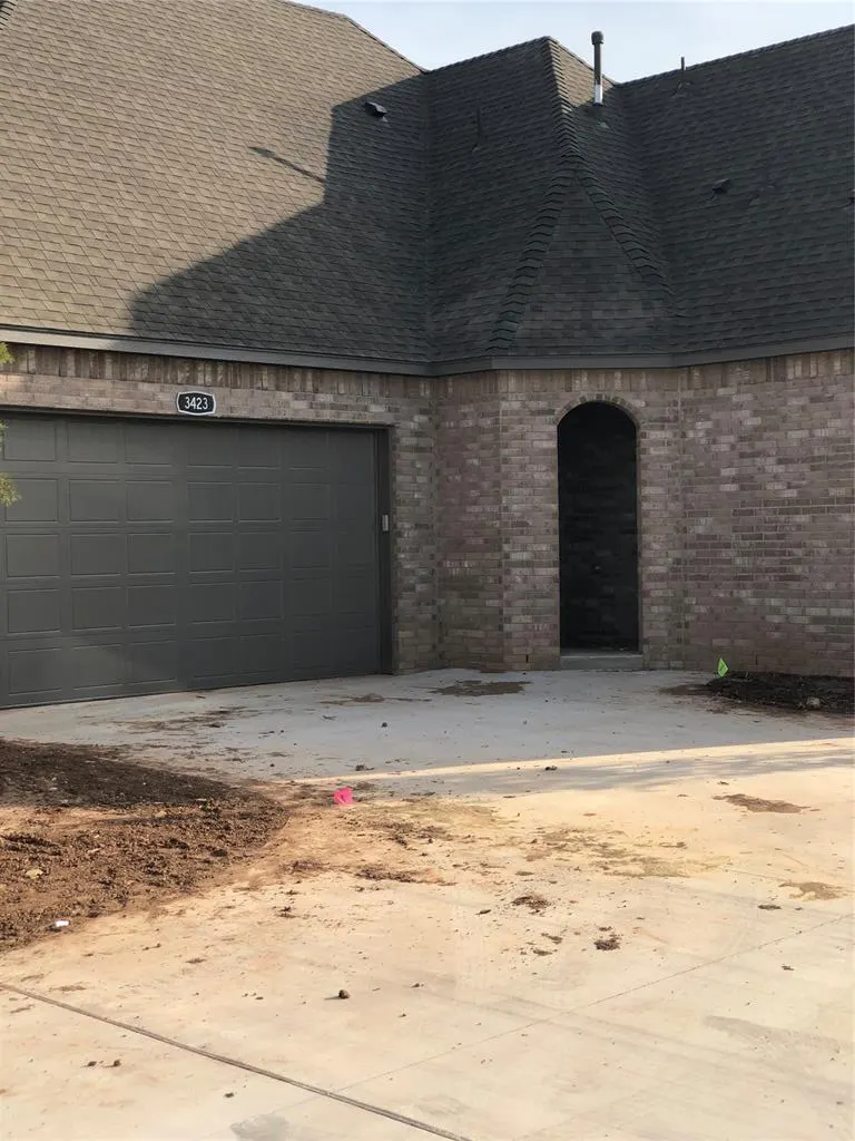 Front exterior — 3423 Enclave Place, Norman, OK 73072