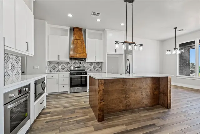 Photo 8 — 2443 Raven Circle, Blanchard, OK 73010
