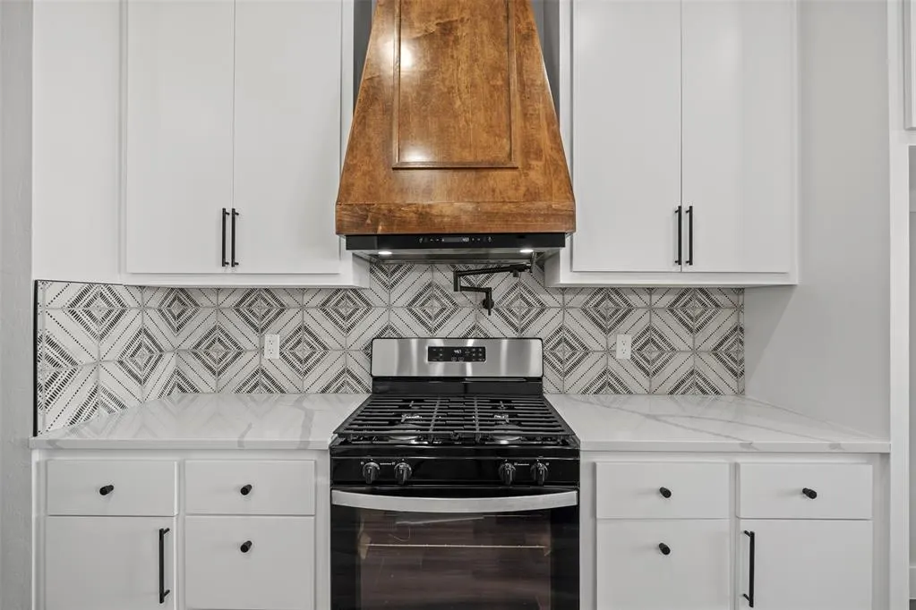 Photo 10 — 2443 Raven Circle, Blanchard, OK 73010