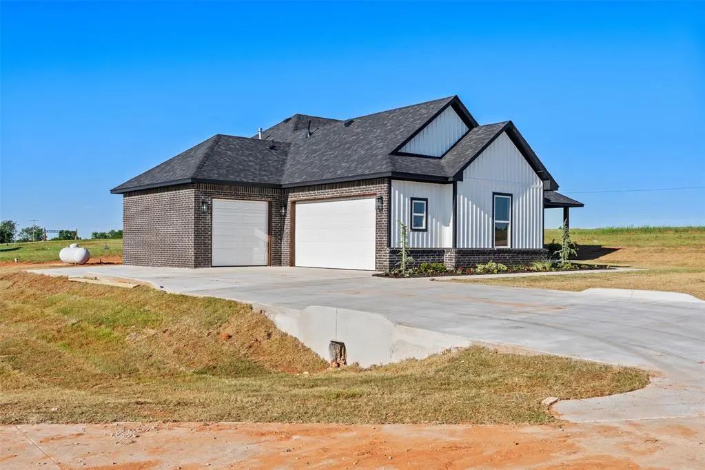 Photo 37 — 2443 Raven Circle, Blanchard, OK 73010