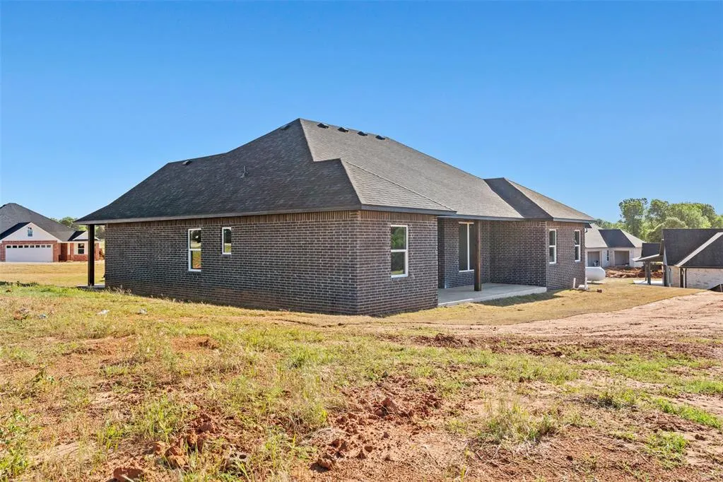 Photo 42 — 2443 Raven Circle, Blanchard, OK 73010
