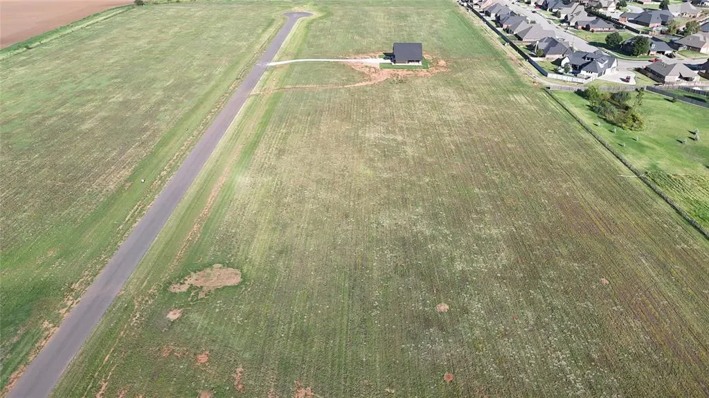 Photo 2 — 24122 E Harvest View Drive (1016) Road, Weatherford, OK 73096