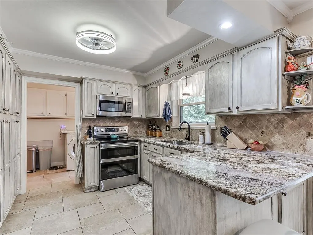 Photo 9 — 4501 Tall Oaks Court, Edmond, OK 73025