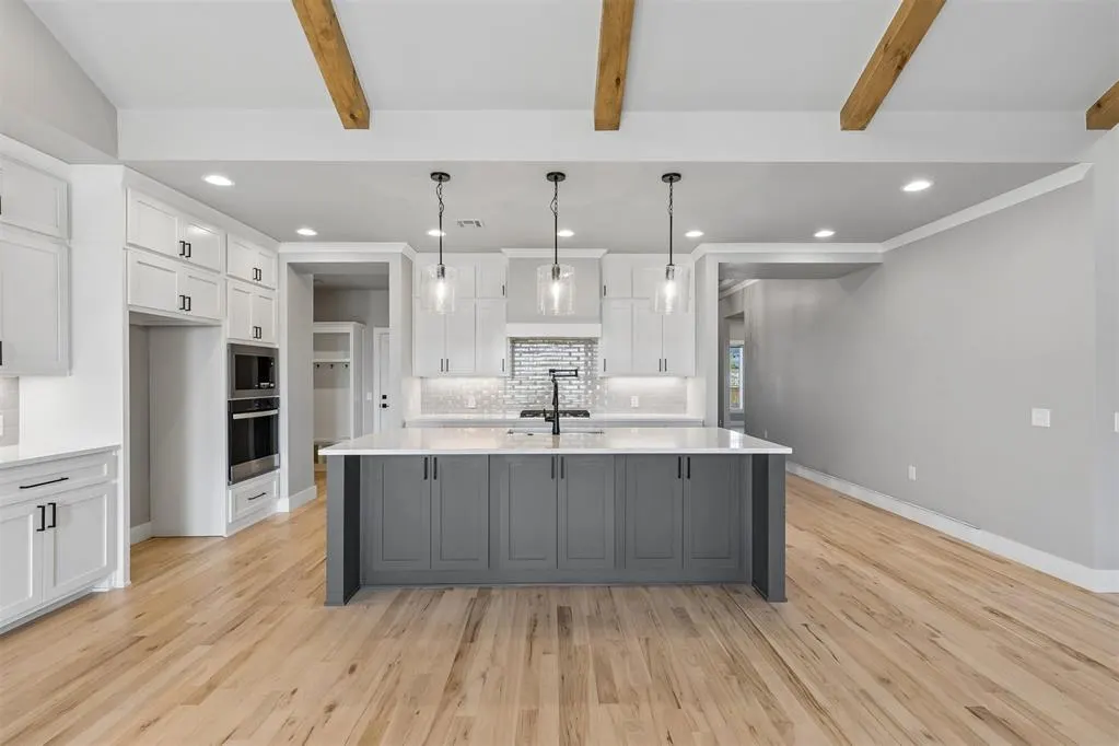 Photo 8 — 18005 Youngs Avenue, Edmond, OK 73012