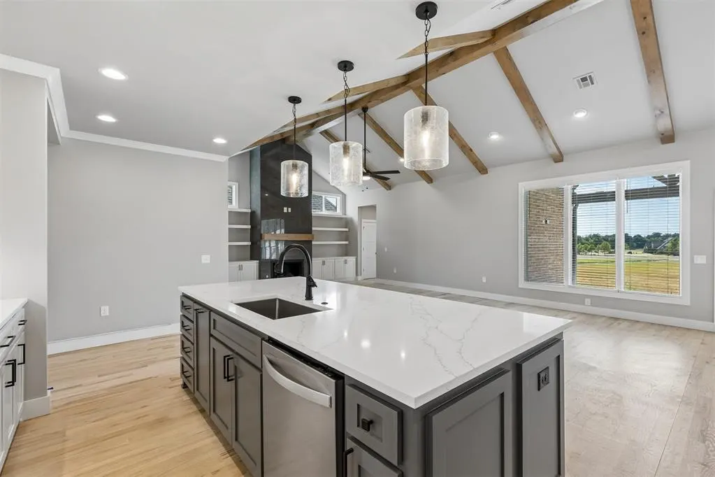 Photo 11 — 18005 Youngs Avenue, Edmond, OK 73012