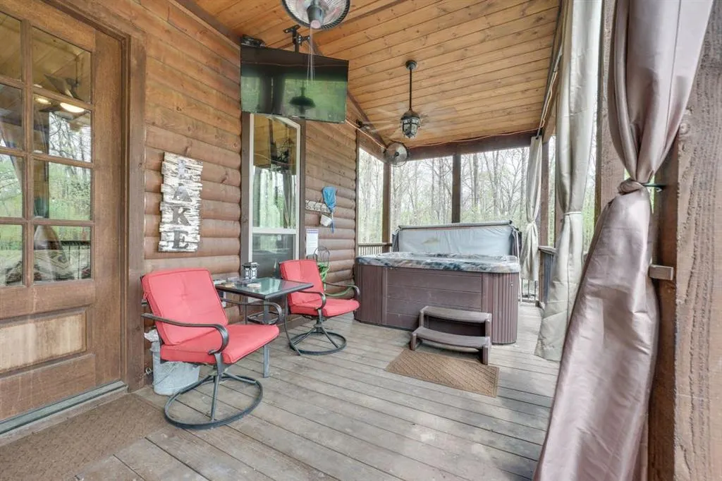 Photo 35 — 684 N State Highway 259A, Broken Bow, OK 74728